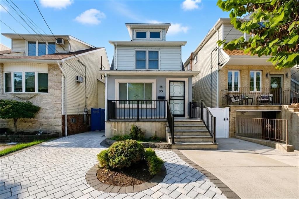55 Wadsworth Avenue Property Photo 1
