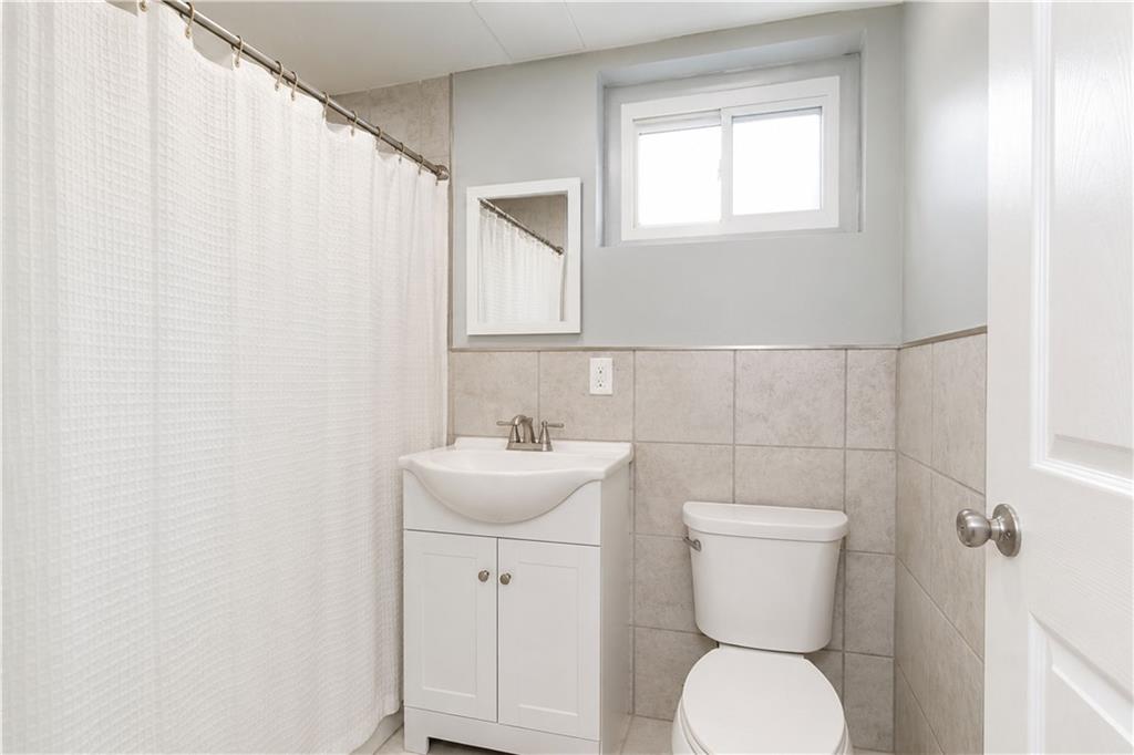 944 Rensselaer Avenue Property Photo 26