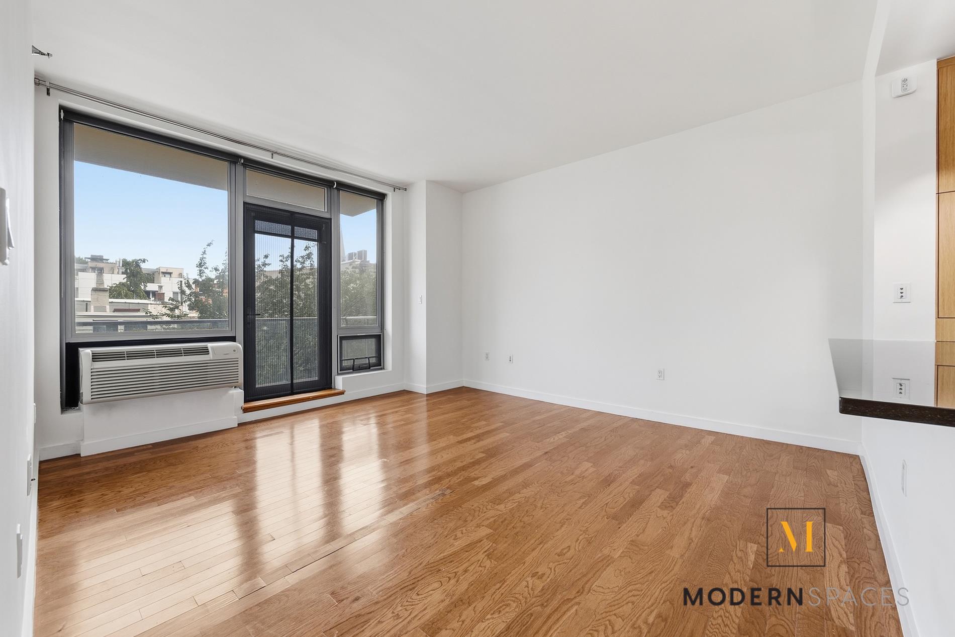 5-49 Borden Avenue Property Photo 3