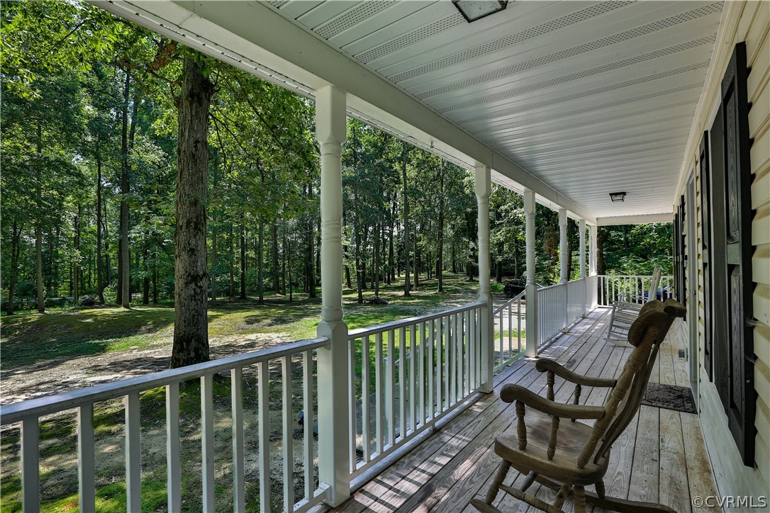 26037 Nw Sussex Dr Property Photo 5