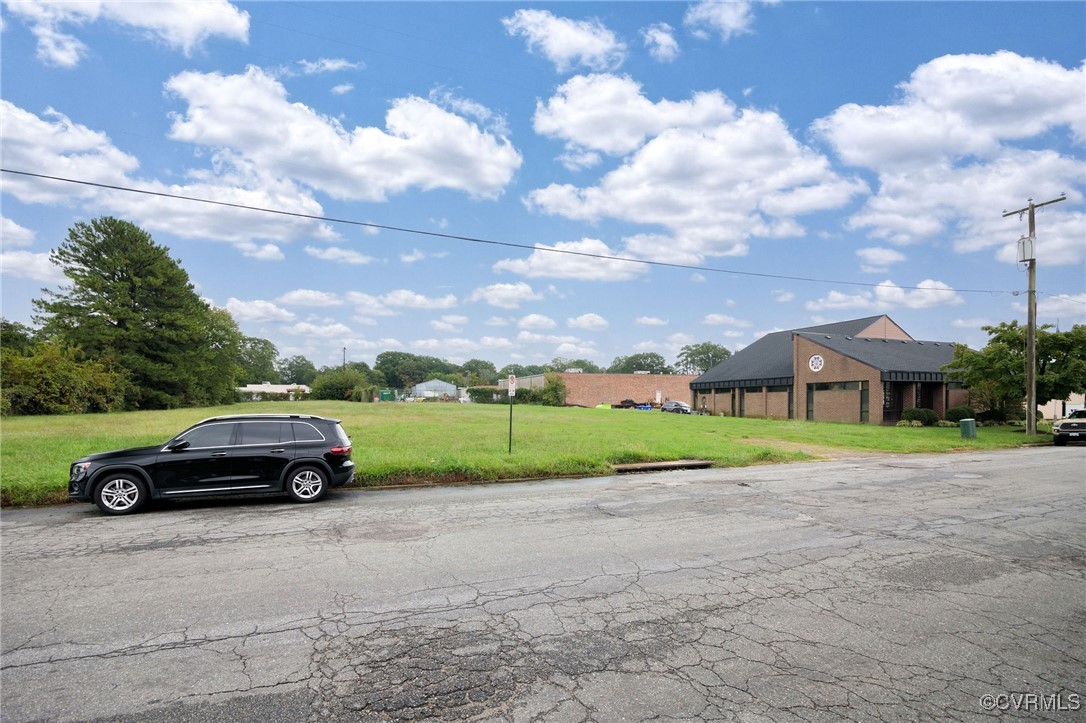 6504 Dickens Pl Property Photo 6