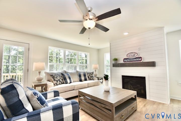 54 Porkchop Court Property Photo 12