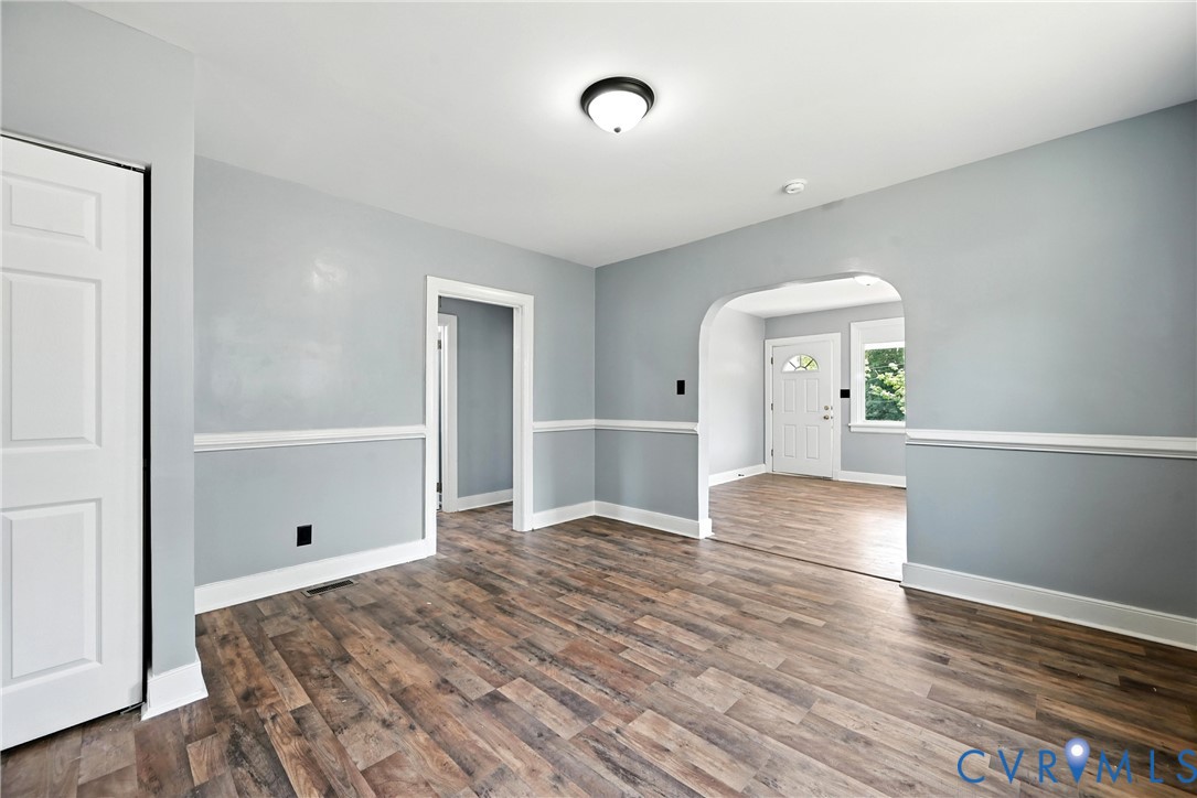 1503 Columbia St Property Photo 10