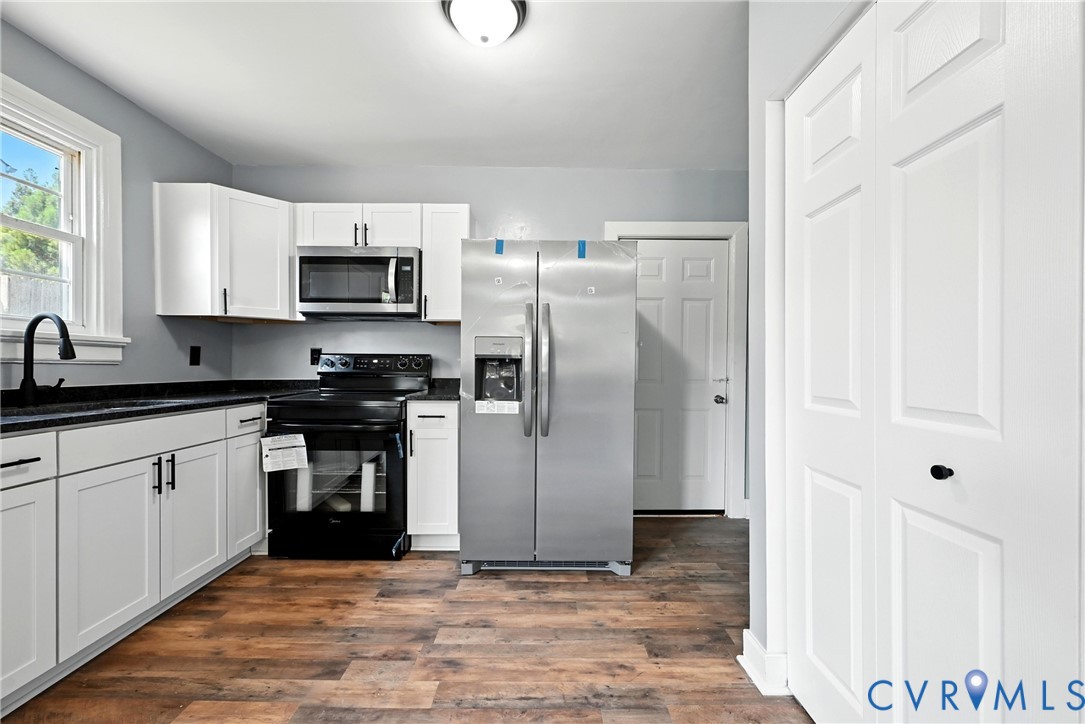 1503 Columbia St Property Photo 13