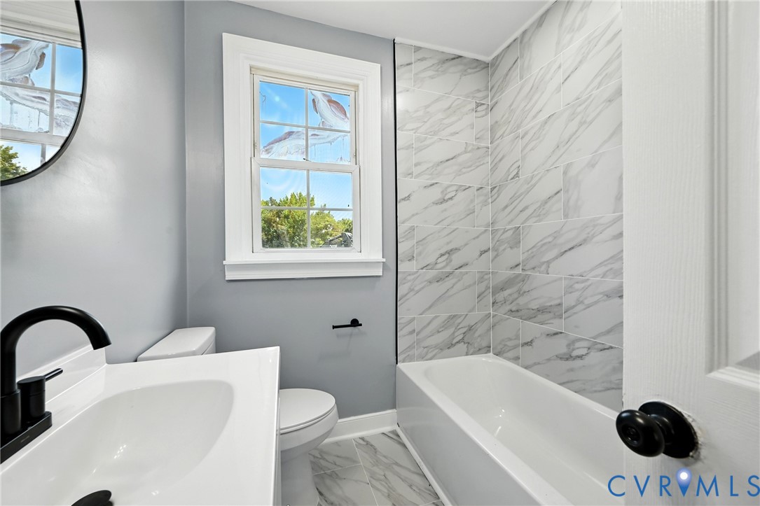 1503 Columbia St Property Photo 18