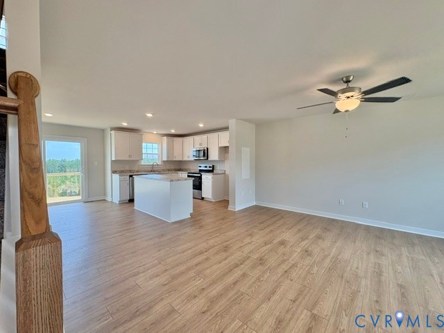 12 Derosa Ct Property Photo 9