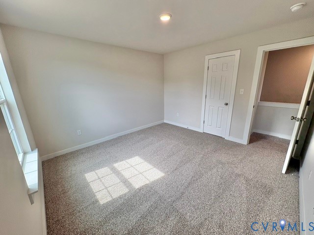 12 Derosa Ct Property Photo 22