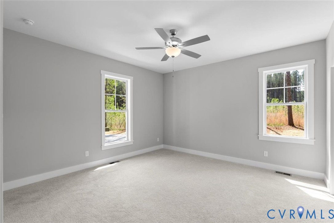209 White Oak Ct Property Photo 34