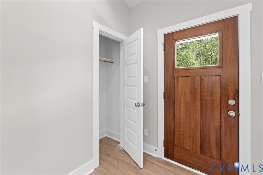209 White Oak Ct Property Photo 44