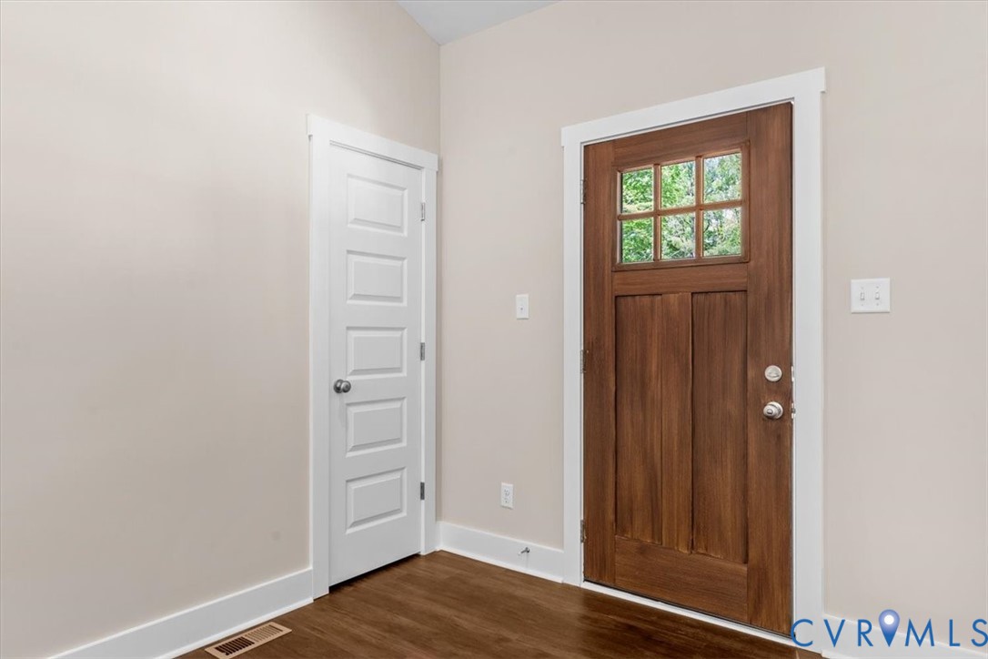 141 Jamestown Ln Property Photo 11