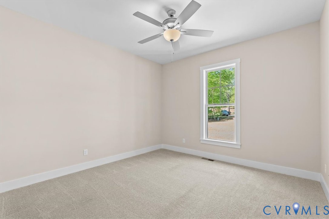 141 Jamestown Ln Property Photo 33