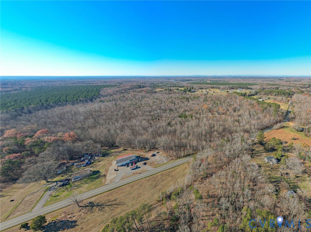 1055 Pendleton Rd Property Photo 4