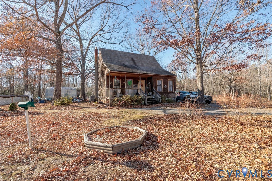 1055 Pendleton Rd Property Photo 8