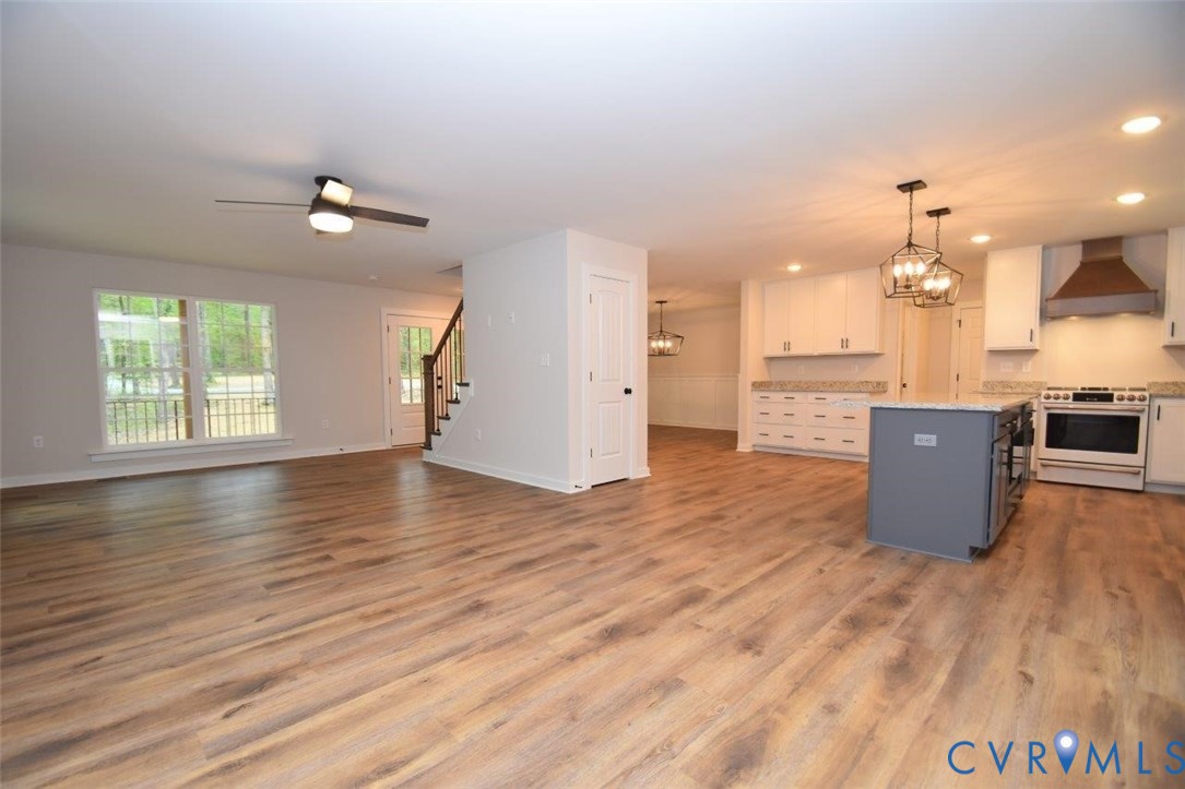 1749 Hollands Rd Property Photo 5