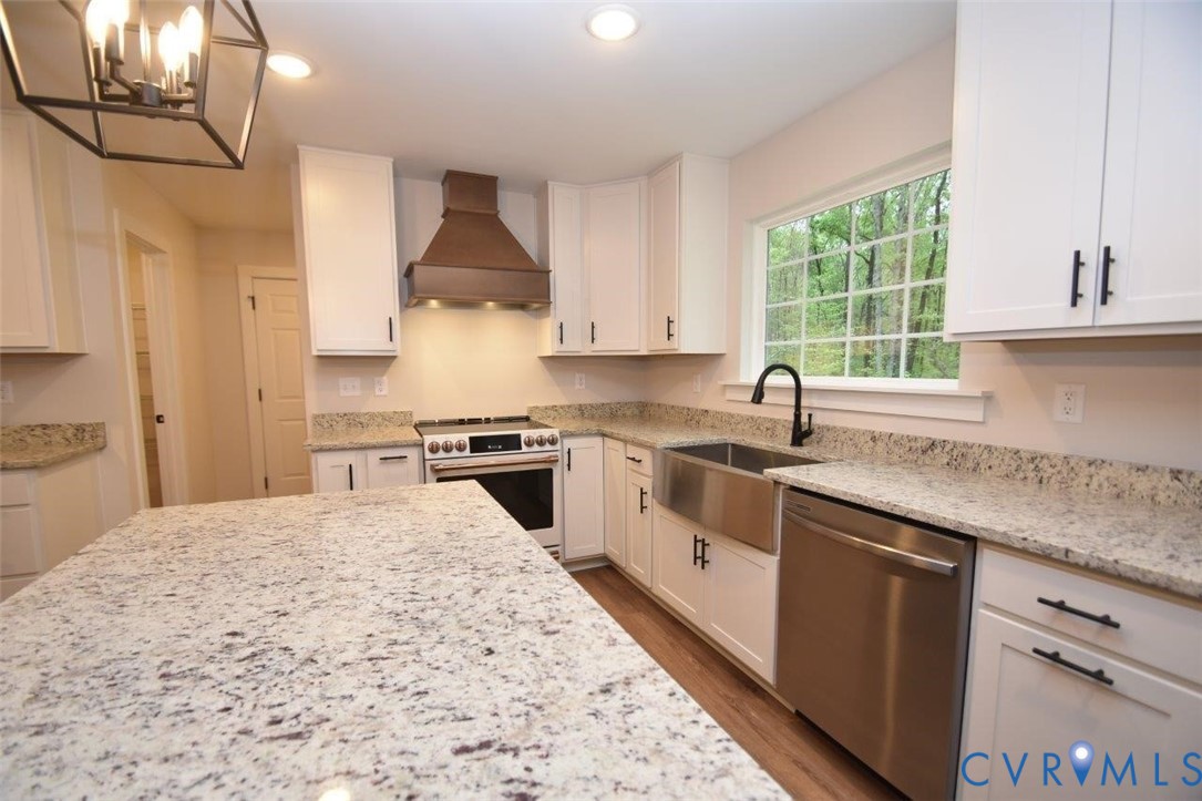 1749 Hollands Rd Property Photo 10