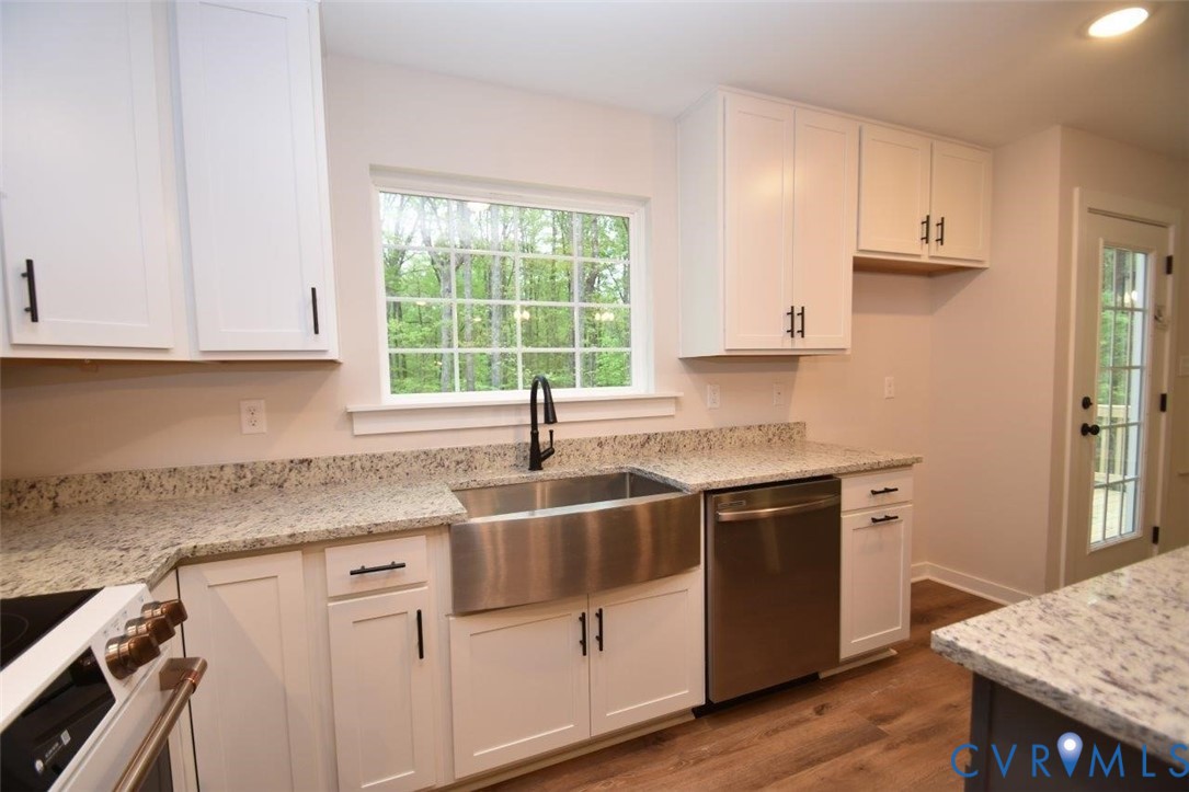 1749 Hollands Rd Property Photo 12