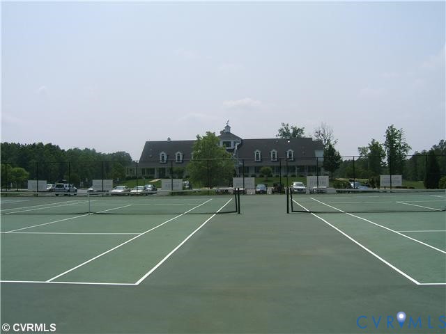 15824 Chesdin Bluff Drive Property Photo 9