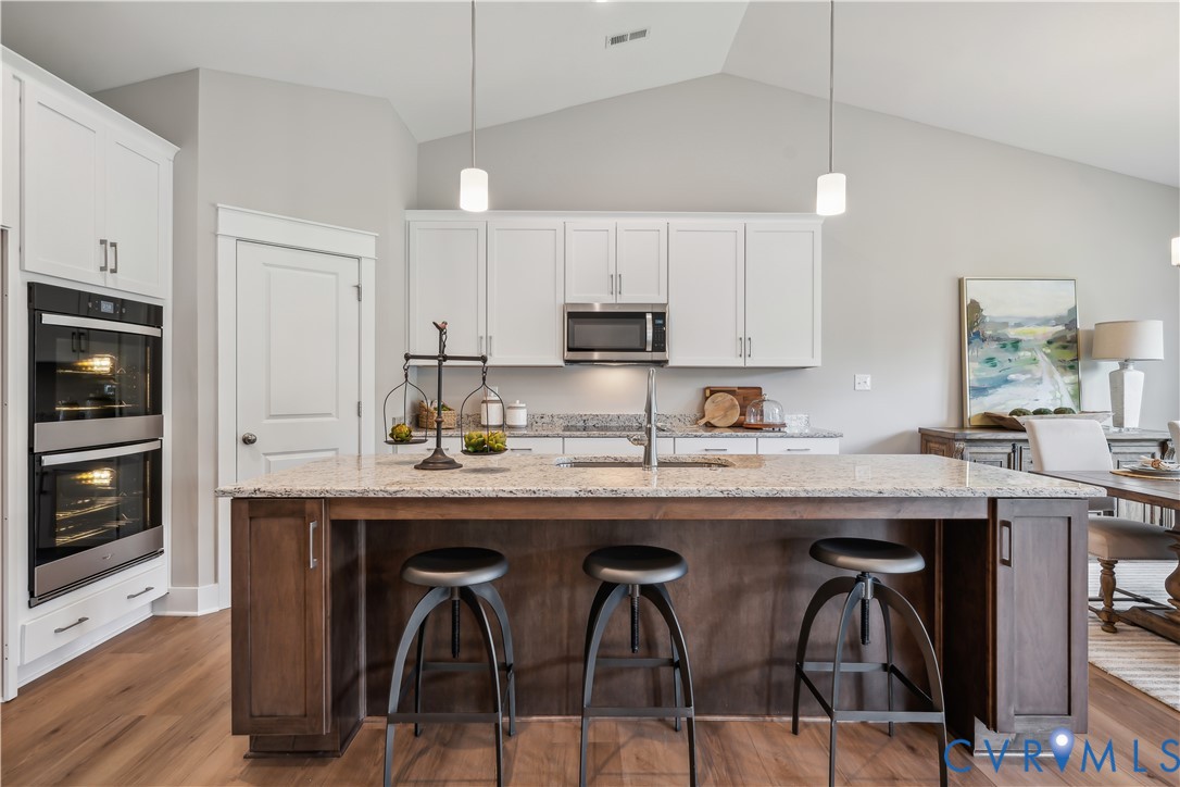 10439 Odette Estate Ln Unit#j2 Property Photo 3