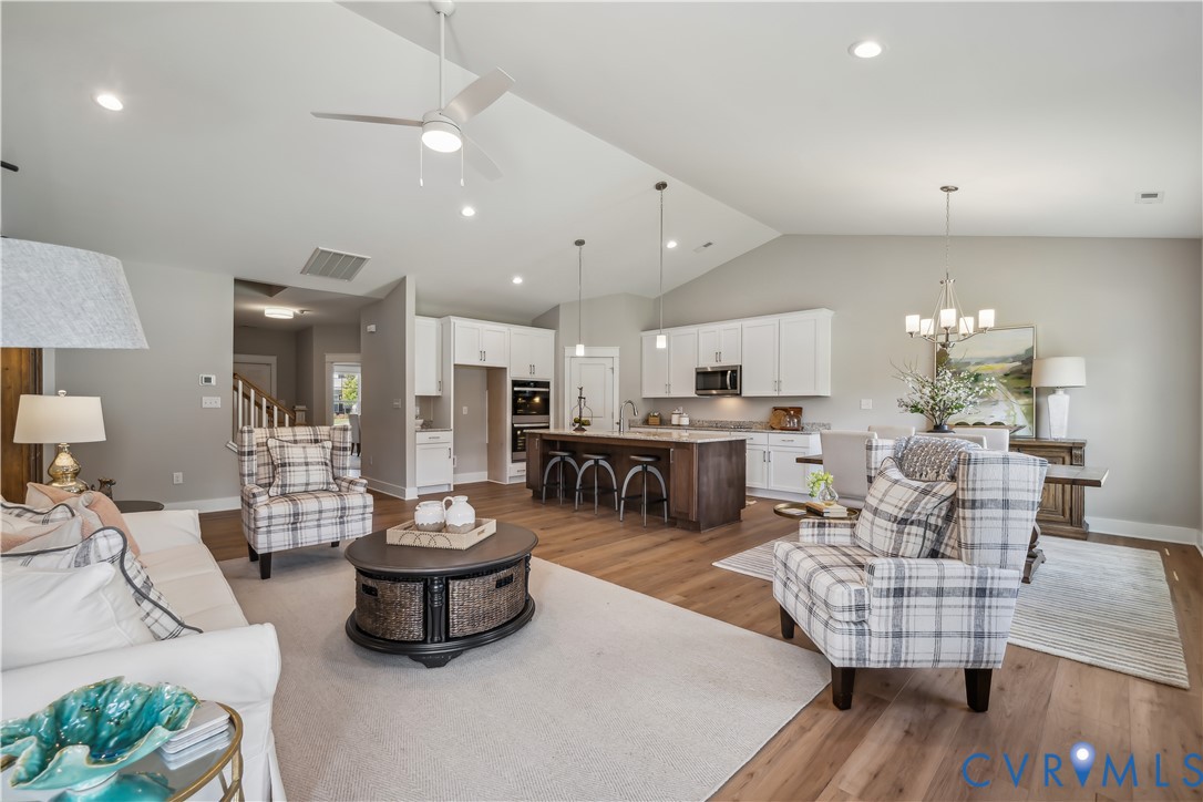 10439 Odette Estate Ln Unit#j2 Property Photo 5