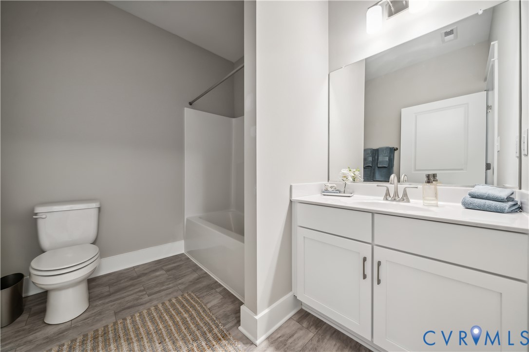 10439 Odette Estate Ln Unit#j2 Property Photo 16