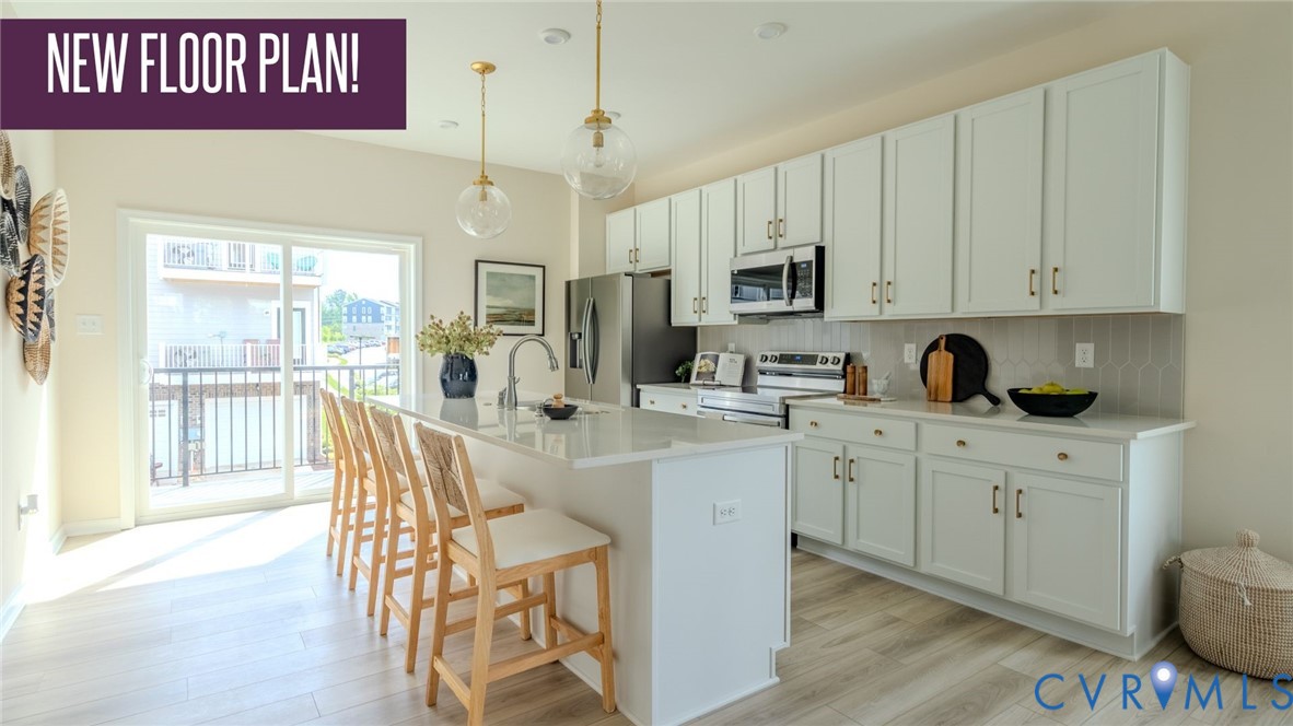 15855 Flying Cloud Aly Unit#7-2 Property Photo 1
