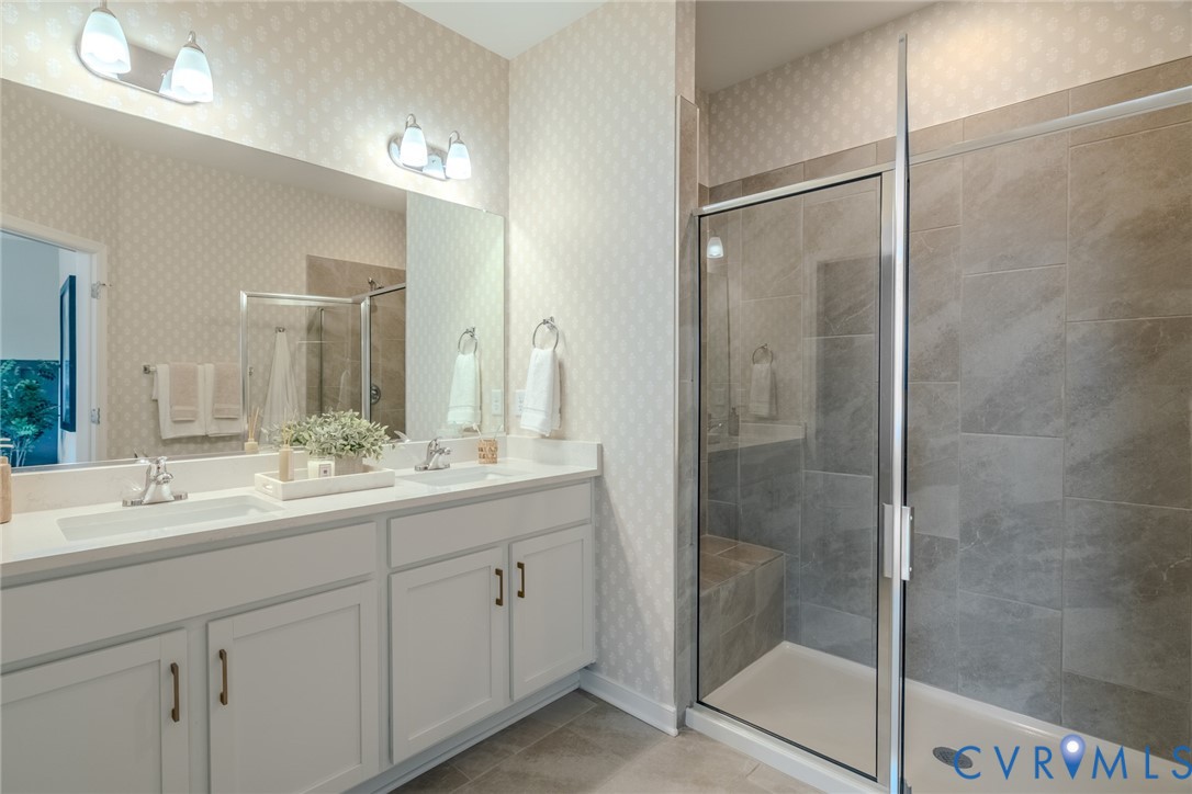 15855 Flying Cloud Aly Unit#7-2 Property Photo 15