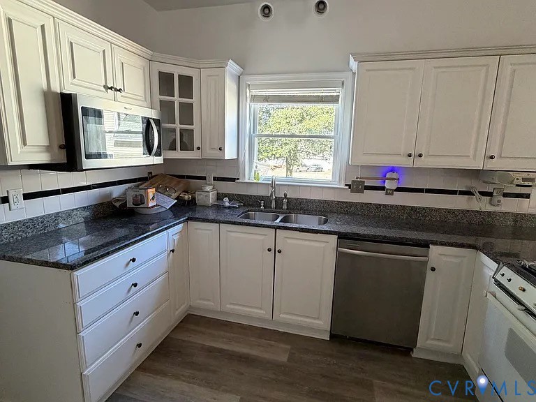 2604120 Property Photo 5