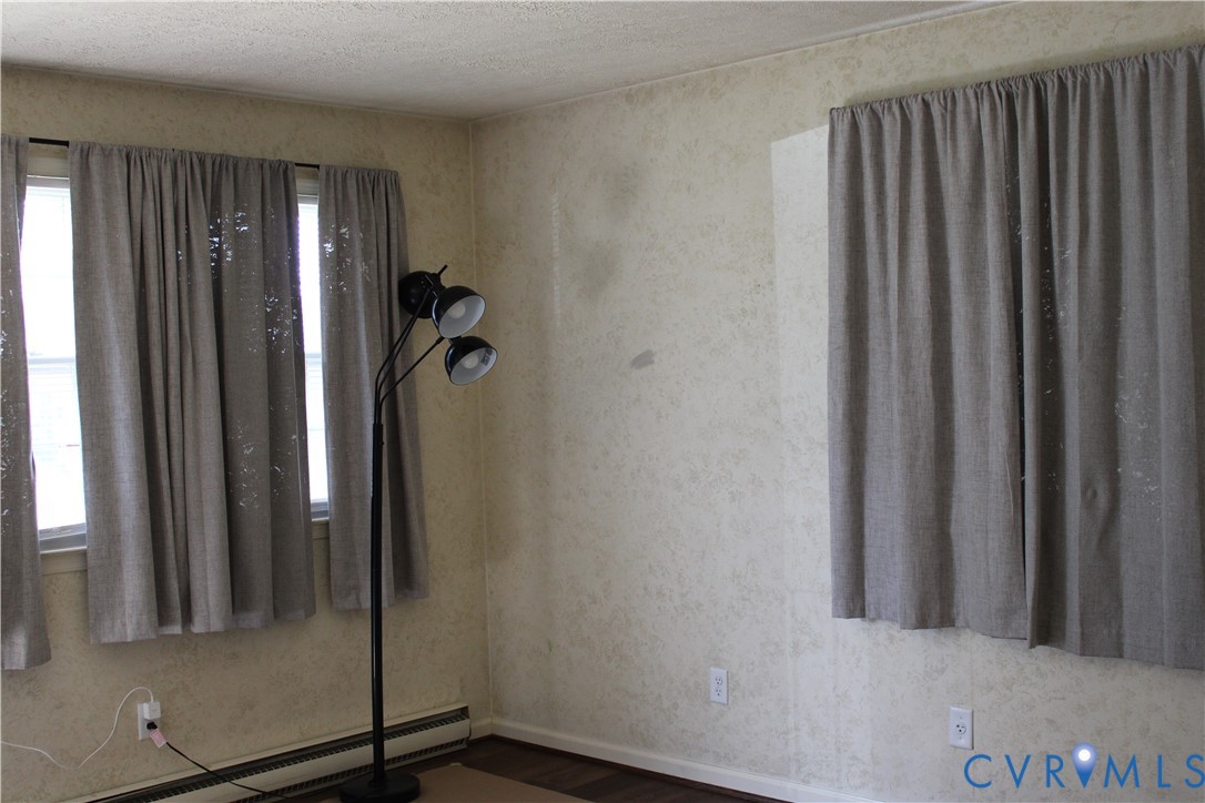 206 Fairfax Ave Property Photo 2
