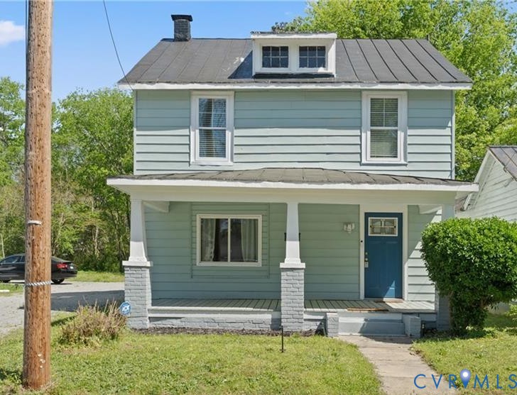 734 Halifax St Property Photo 1