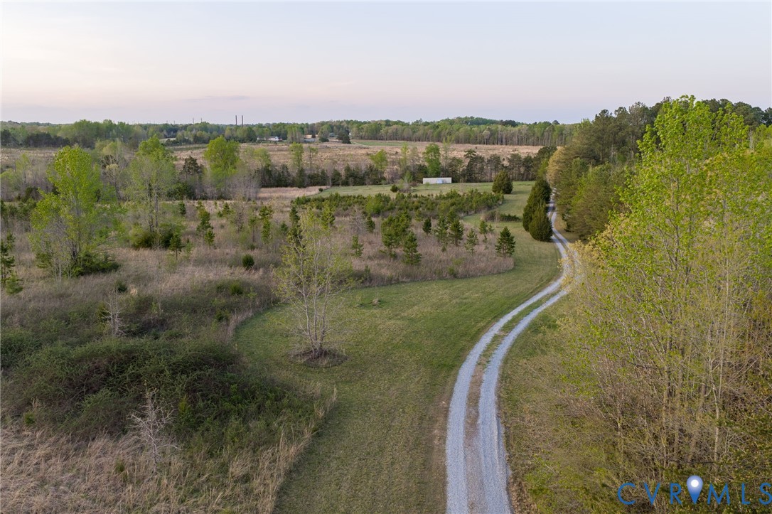 1895 Cemetery Rd Property Photo 1