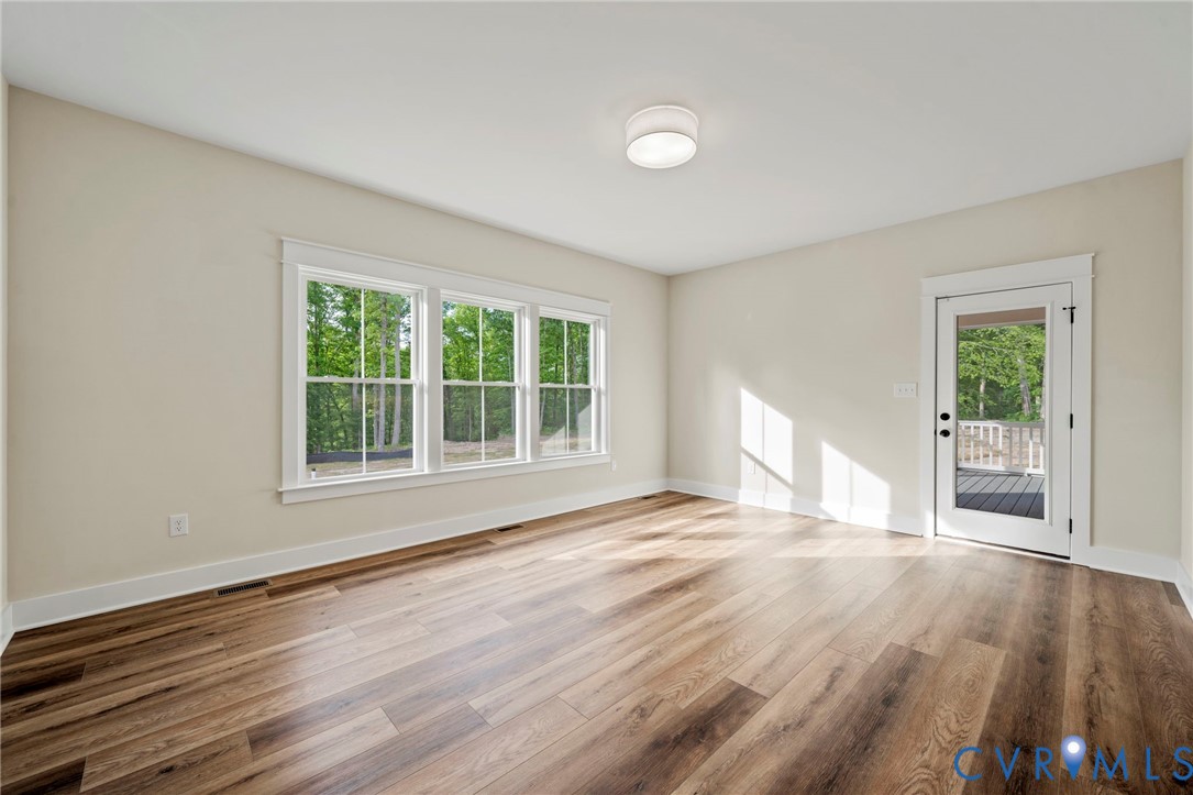 3540 Enos Way Property Photo 12