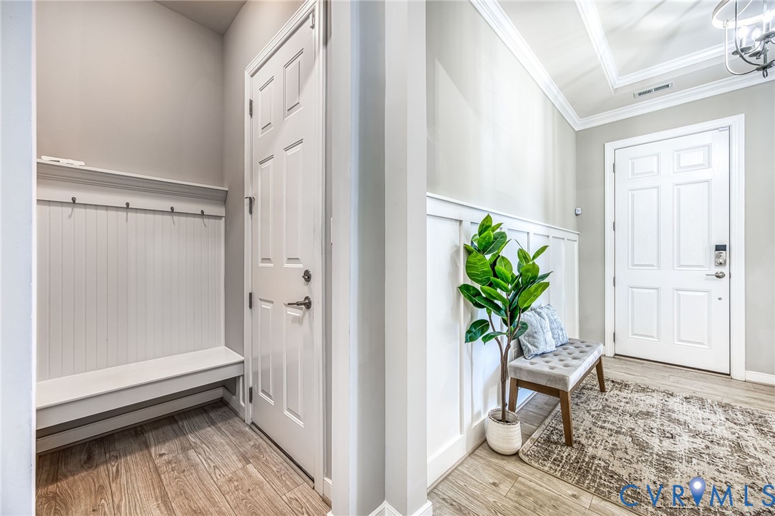 1900 Galley Pl Property Photo 6