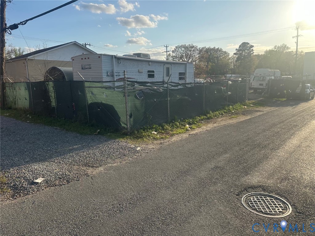 2801 Richmond Hwy Property Photo 1