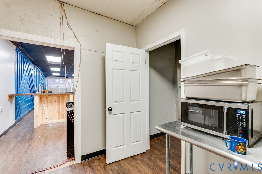 1217 E Main St Property Photo 33