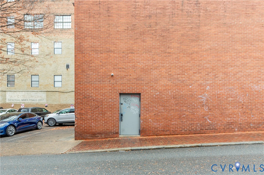 1217 E Main St Property Photo 44