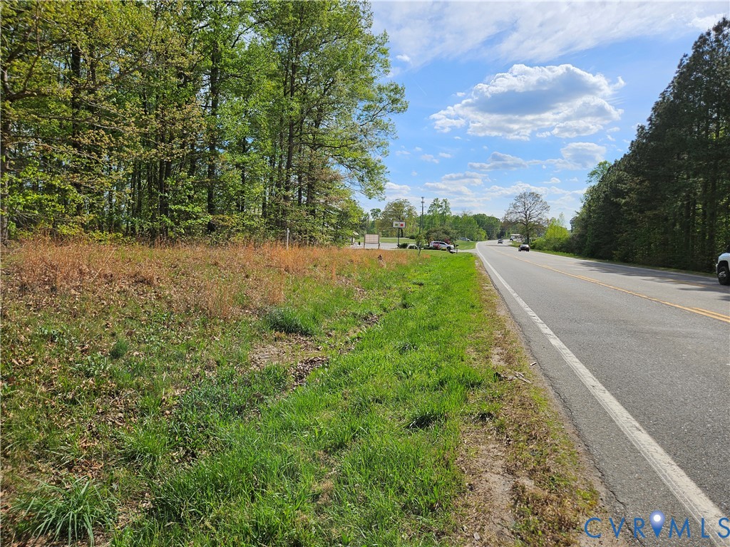 000 N James Madison Hwy Property Photo 3