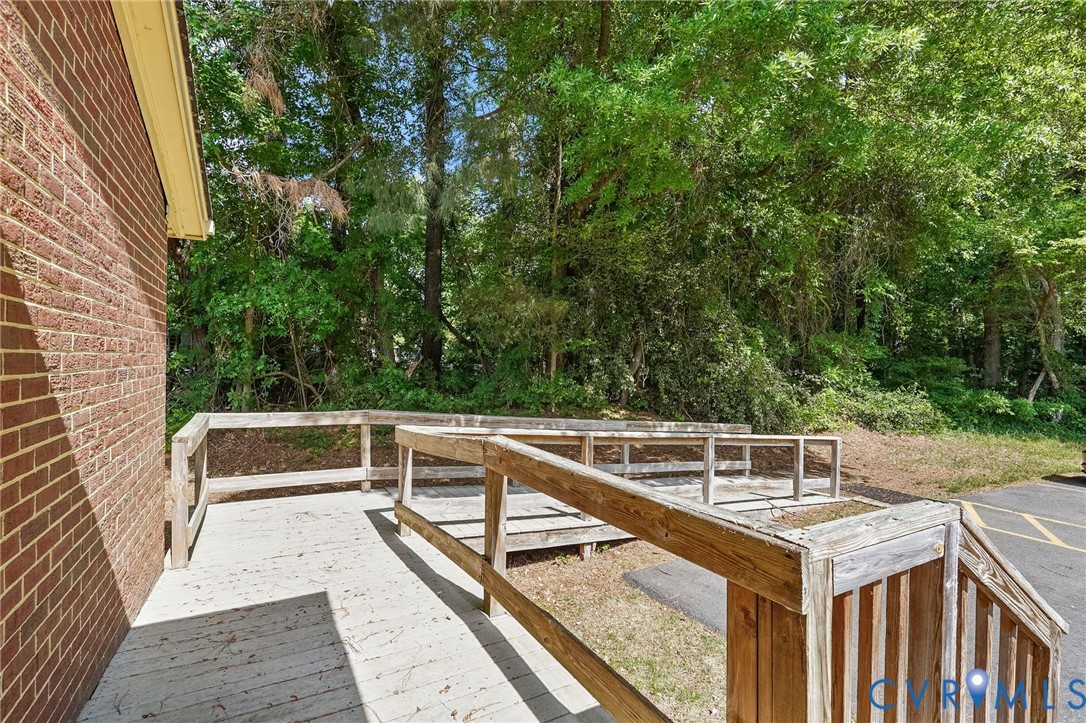 10806 Rives Ave Property Photo 23
