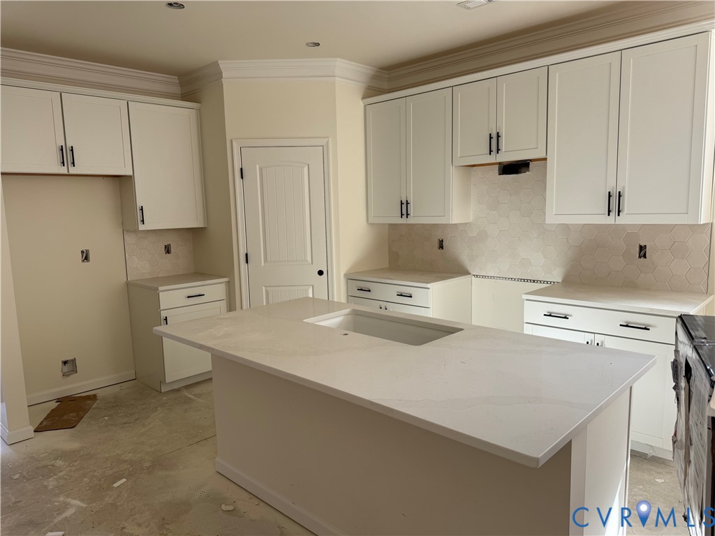 6424 Quinlynn Pl Property Photo 4