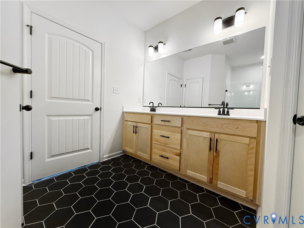6424 Quinlynn Pl Property Photo 13