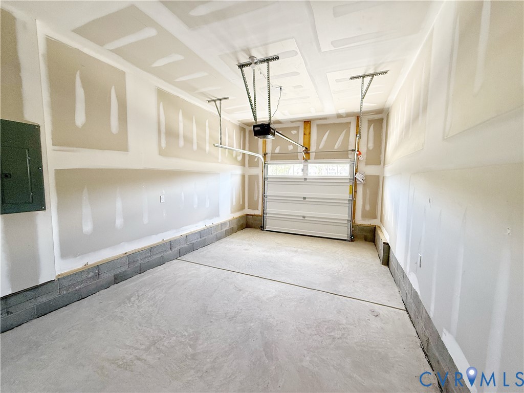 6424 Quinlynn Pl Property Photo 18
