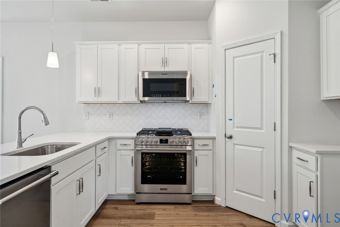 6476 Lila Crest Ln Property Photo 4