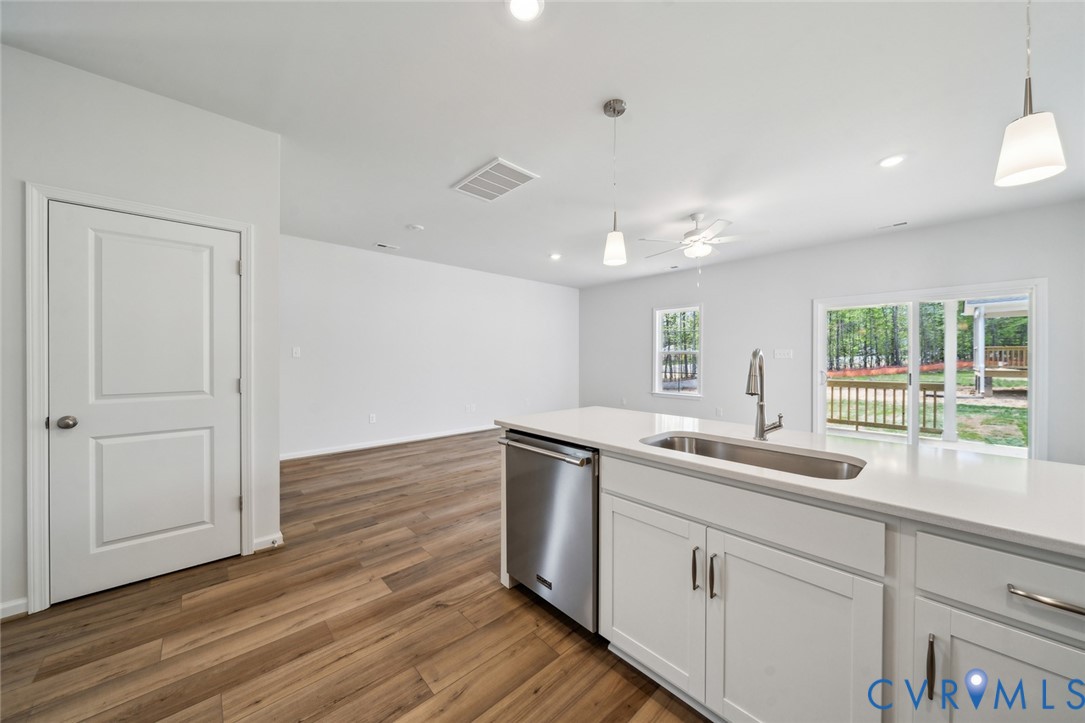 6476 Lila Crest Ln Property Photo 5