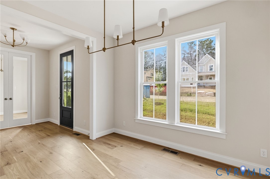 17212 Shoreland Dr Property Photo 8