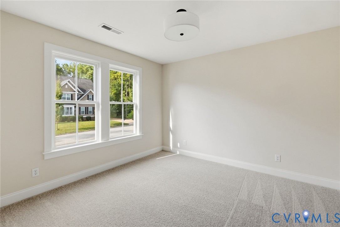 17212 Shoreland Dr Property Photo 23