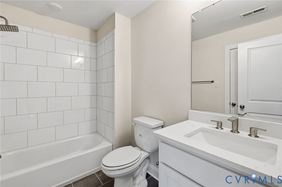 17212 Shoreland Dr Property Photo 25