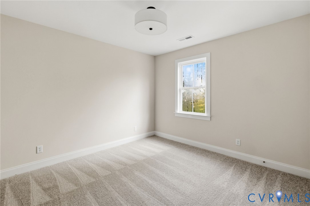 17212 Shoreland Dr Property Photo 26