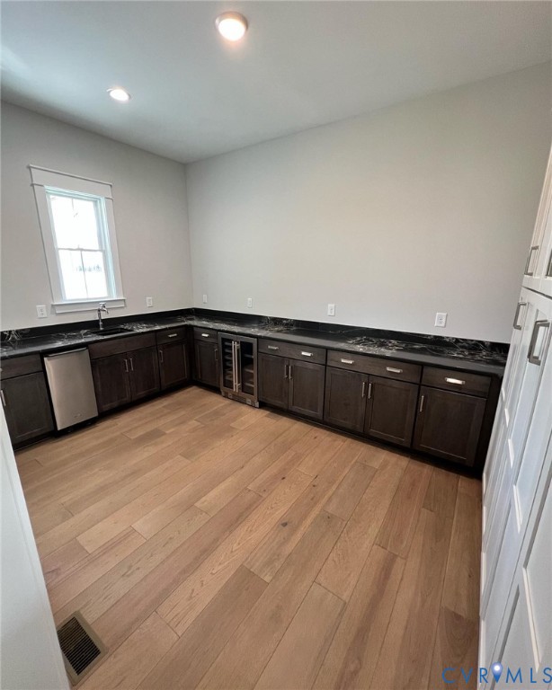 4945 Hundley Pl Property Photo 4