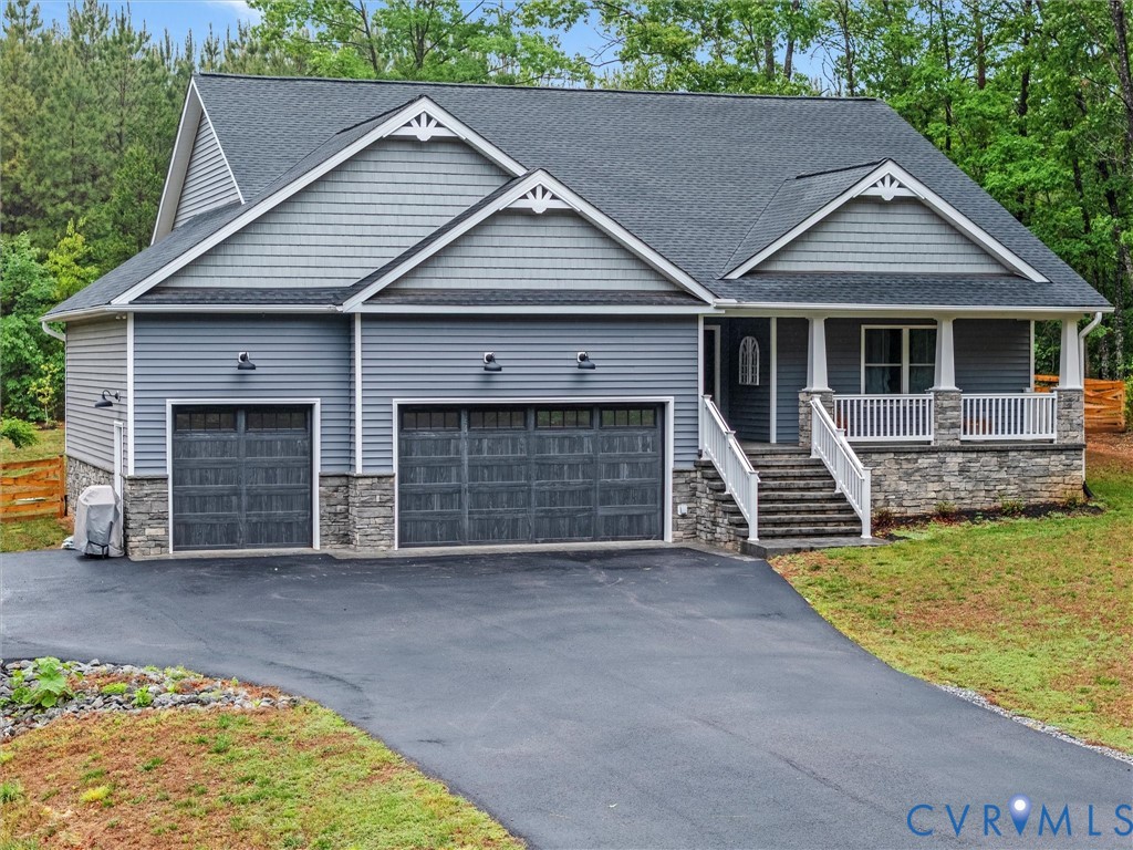 367 Pinehurst Dr Property Photo 1