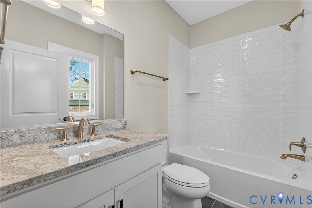 15194 Johns Trace Cir Property Photo 6