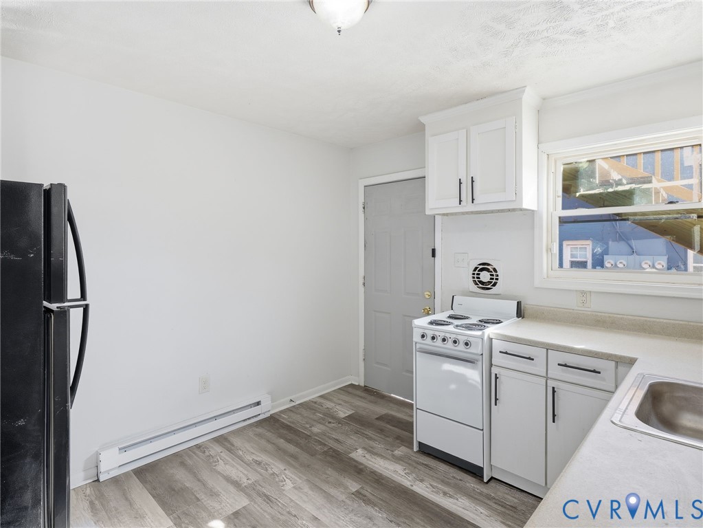 2115 Phaup St Property Photo 5